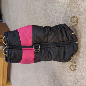 Dog puffer vest pink and black